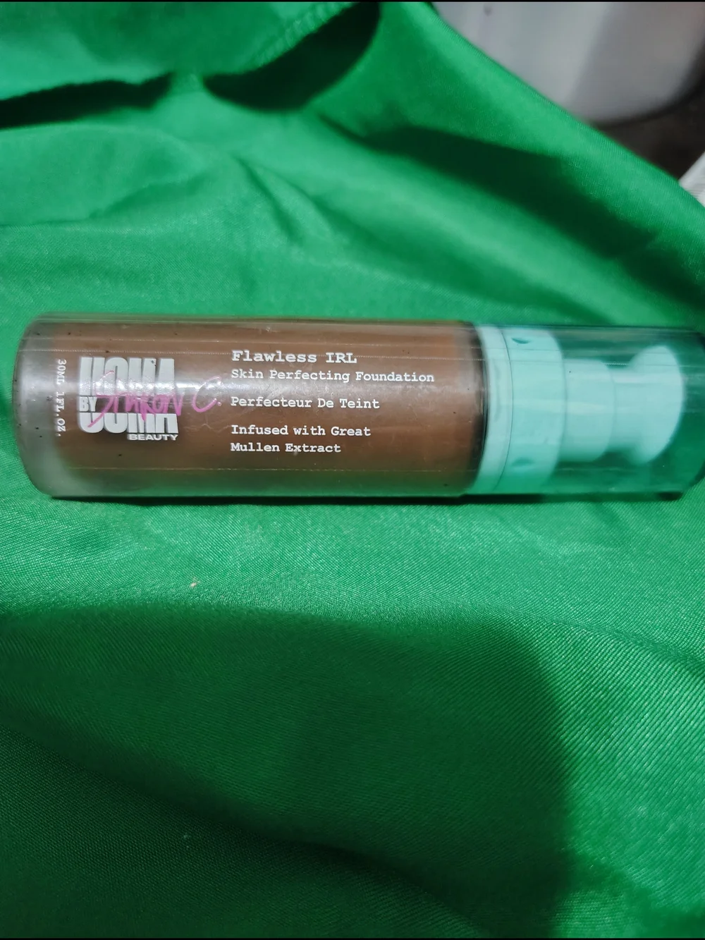 NWT UOMA by Sharon C Flawless IRL Skin Perfecting Foundation - Black Pearl T1